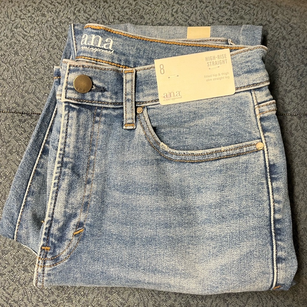 Ana High Rise Straight Leg Jeans Women’s Size 8 - New With Tags